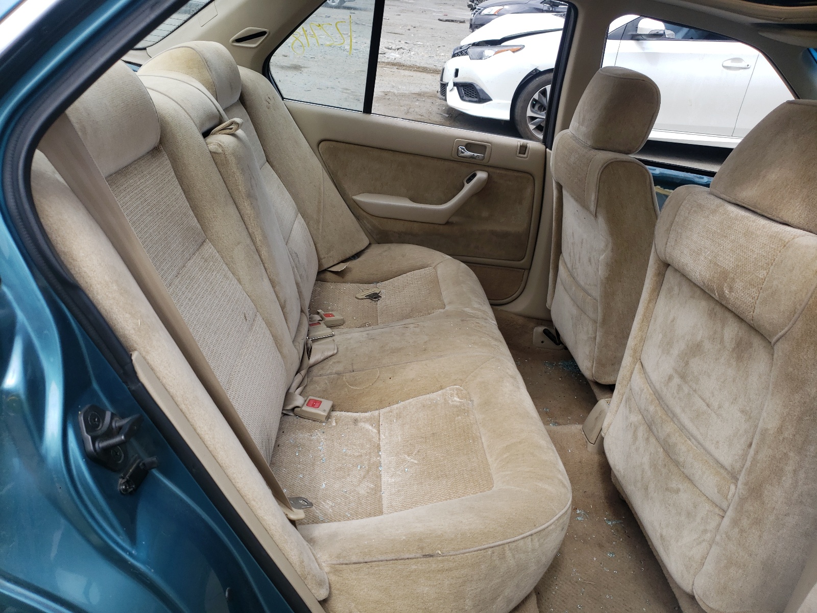Photo 6 from auction – 1990 HONDA ACCORD EX with VIN JHMCB7663LC037265