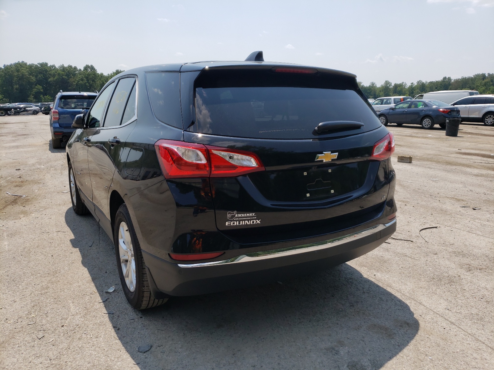 Photo 3 from auction – 2020 CHEVROLET EQUINOX LT with VIN 2GNAXJEV1L6135176