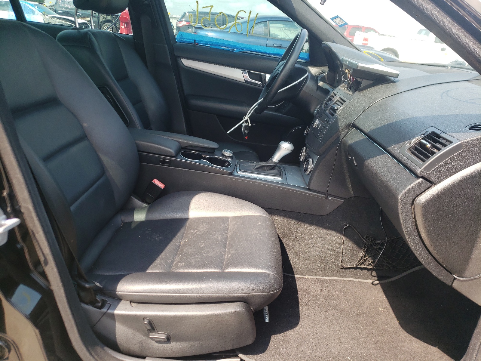 Photo 5 from auction – 2010 MERCEDES-BENZ C 300 with VIN WDDGF5EB4AR087635