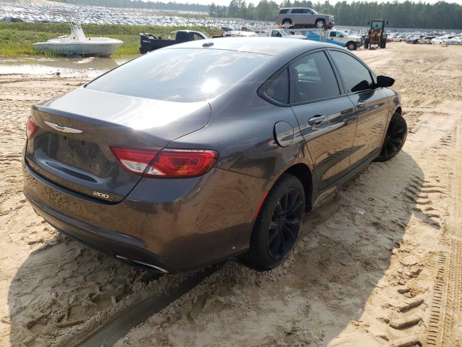 Photo 4 from auction – 2015 CHRYSLER 200 S with VIN 1C3CCCBB5FN746559