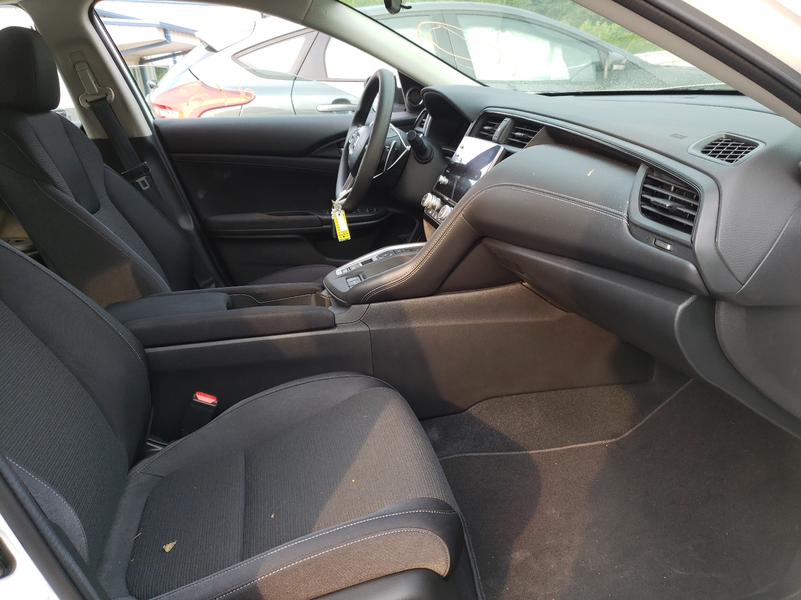 Photo 5 from auction – 2021 HONDA INSIGHT EX with VIN 19XZE4F52ME010111