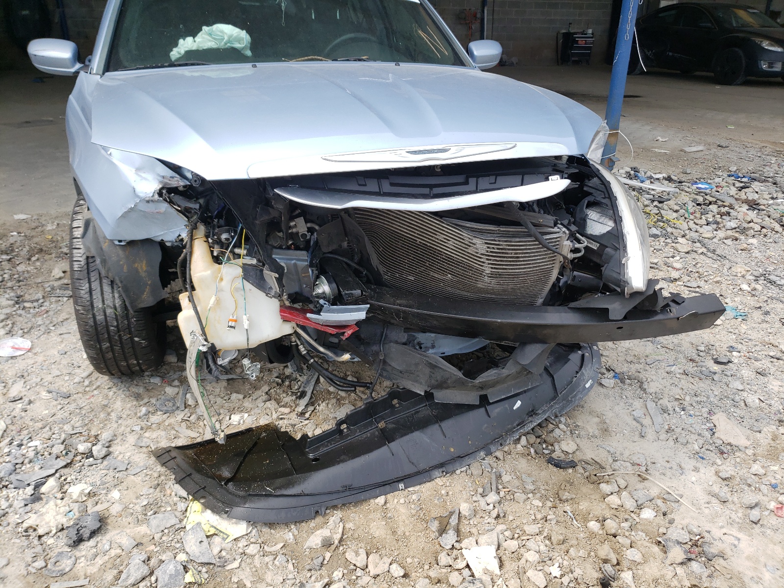 Photo 9 from auction – 2014 CHRYSLER 200 TOURIN with VIN 1C3CCBBG5EN106033