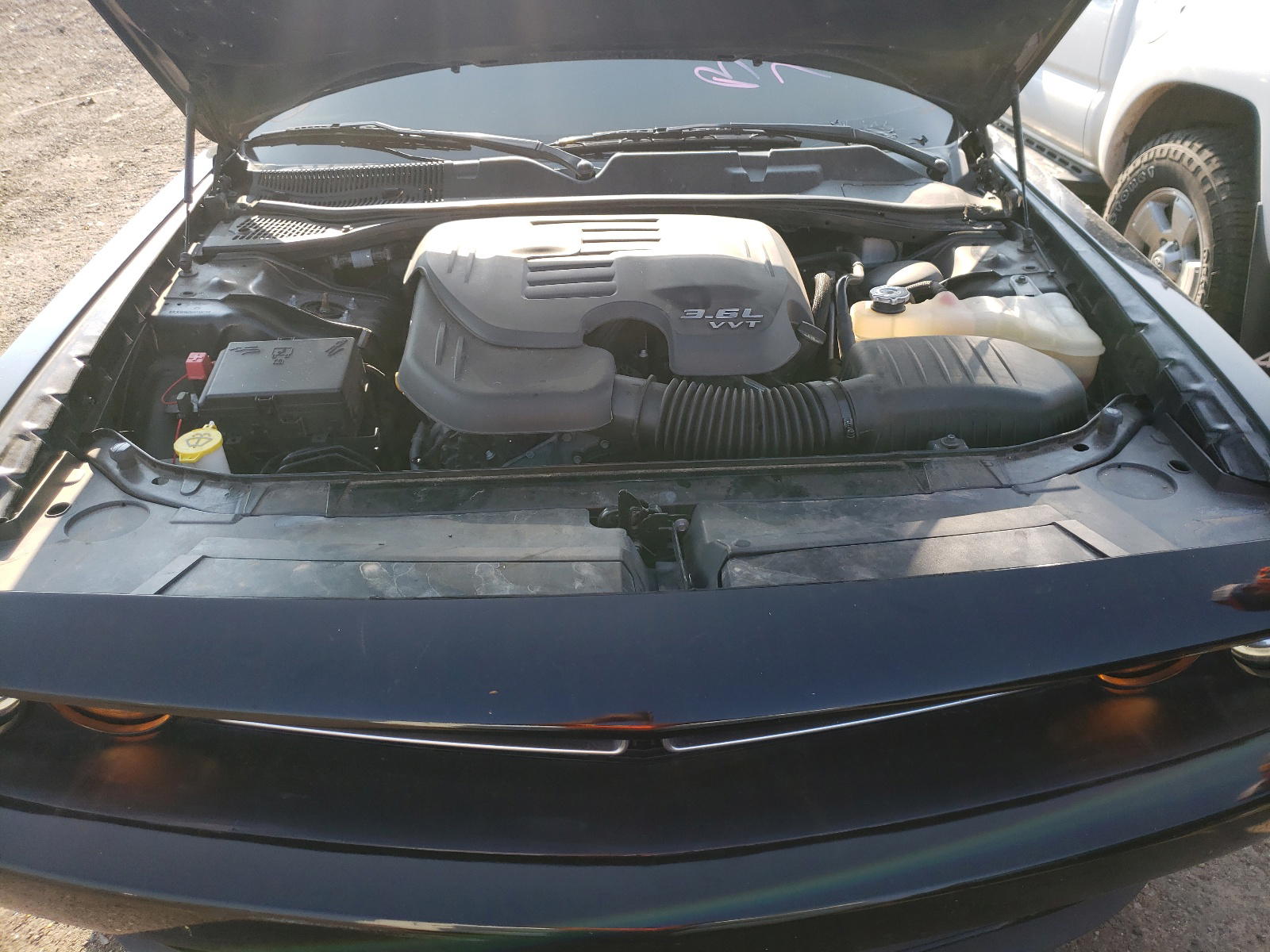 Photo 7 from auction – 2016 DODGE CHALLENGER with VIN 2C3CDZAG5GH330020