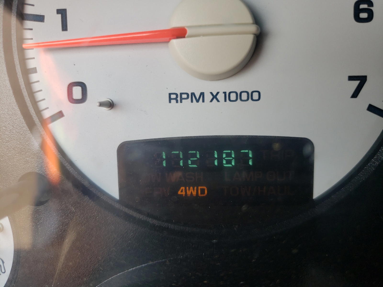 Photo 8 from auction – 2004 DODGE RAM 1500 S with VIN 1D7HU18D64J294840