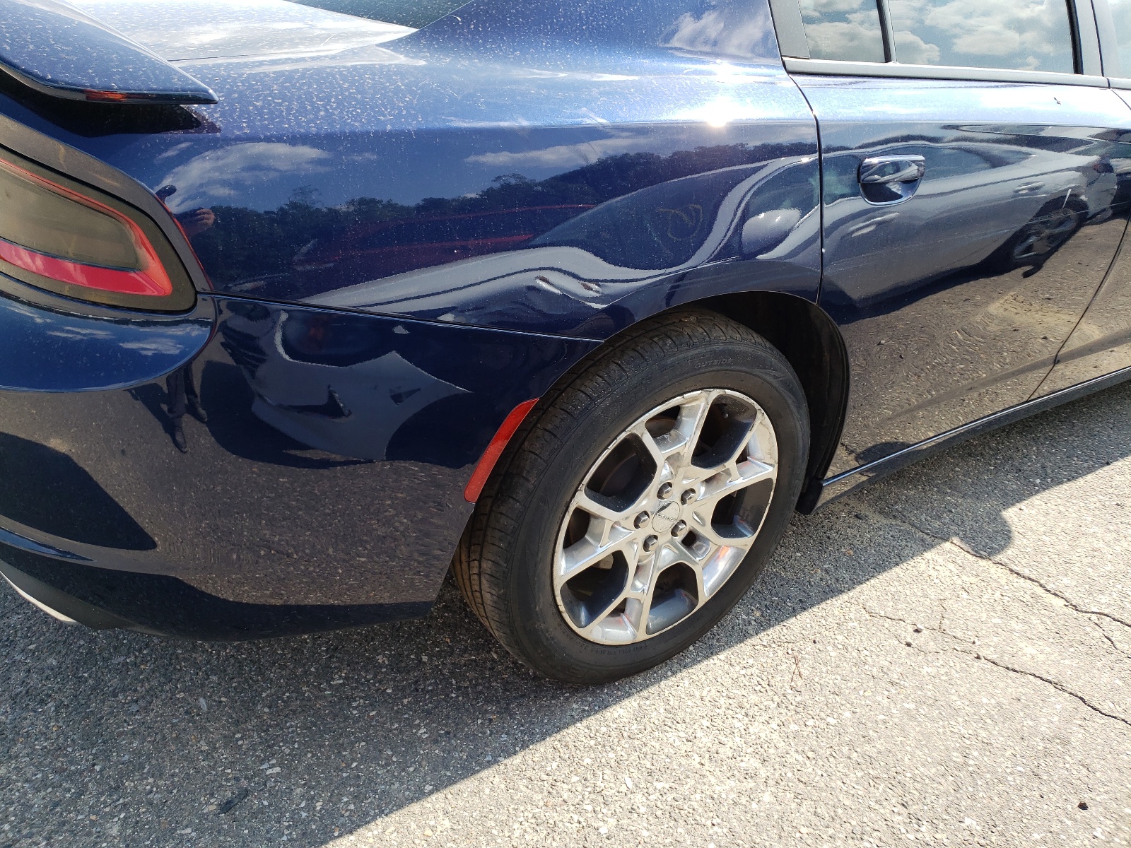 Photo 9 from auction – 2015 DODGE CHARGER SX with VIN 2C3CDXJG1FH817766