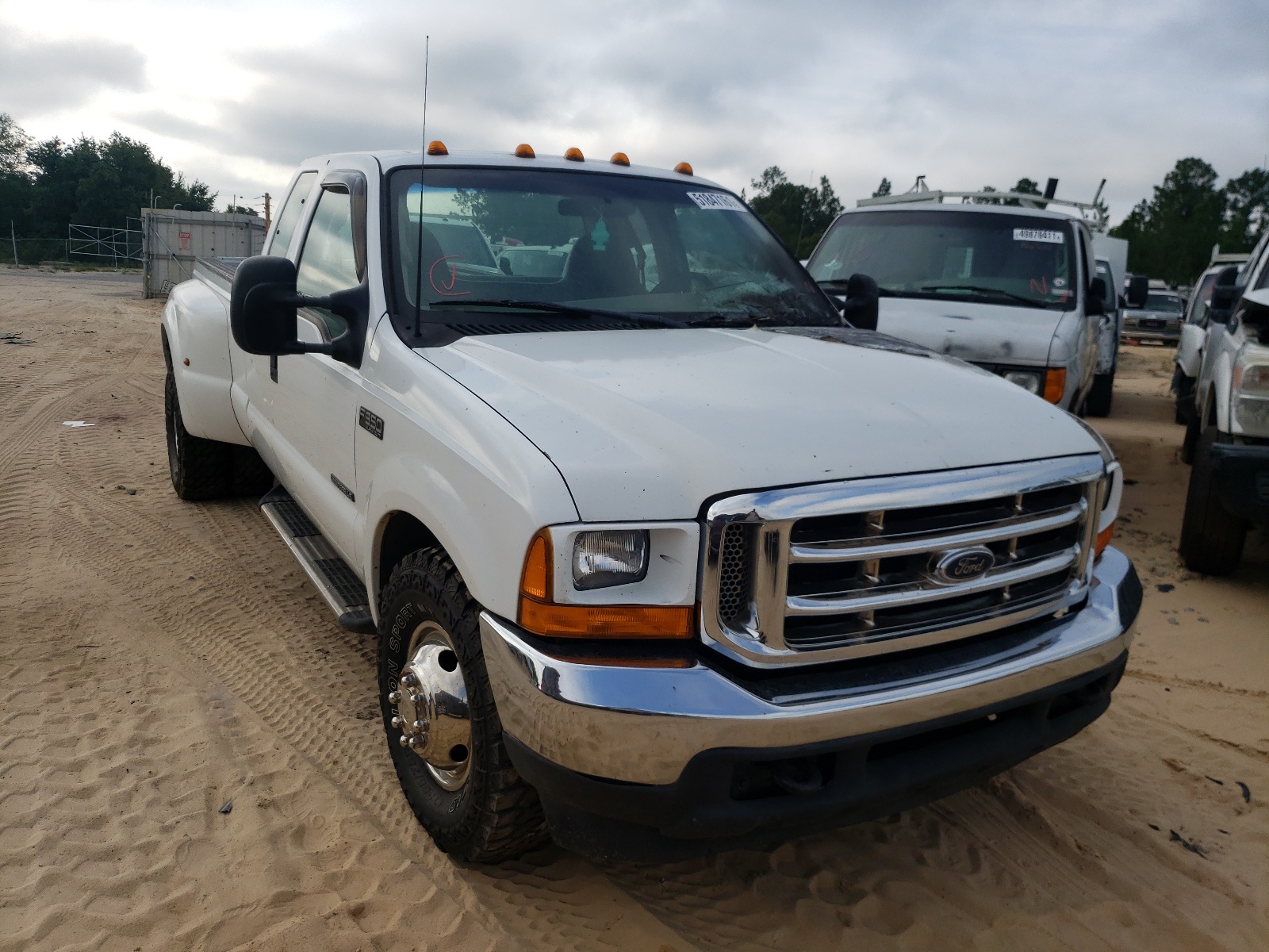 FORD F350 SUPER 2001 with VIN 1FTWX32F51ED08004 - Photo from auction