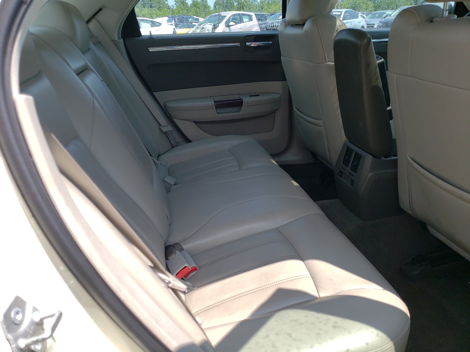 صورة رقم 6 من المزاد - 2009 CHRYSLER 300C مع VIN 2C3LK63T19H545394