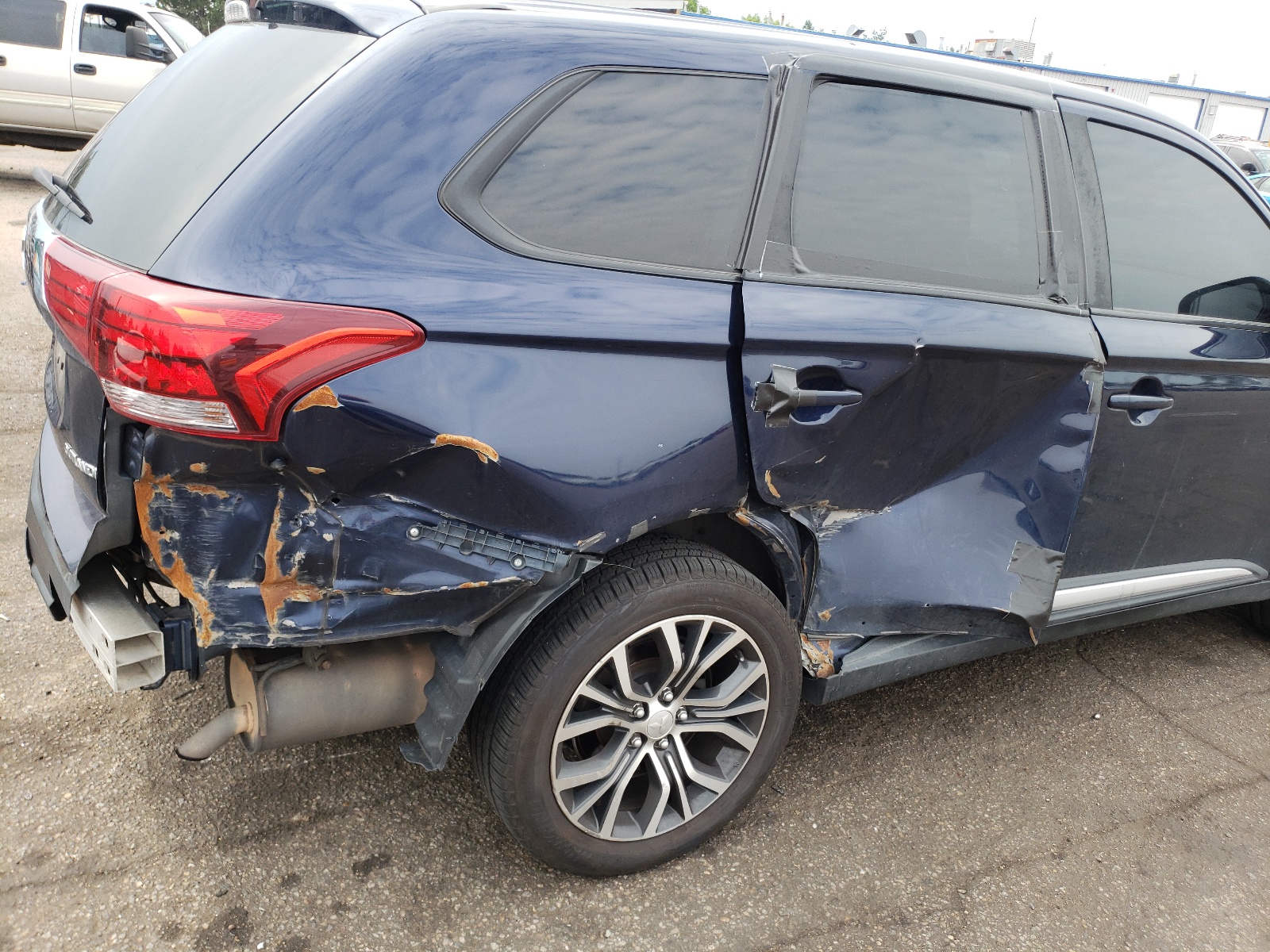 Photo 9 from auction – 2018 MITSUBISHI OUTLANDER with VIN JA4AZ3A36JJ005598