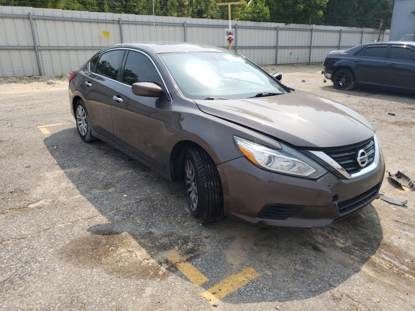 NISSAN ALTIMA 2.5 2017 with VIN 1N4AL3AP6HN324924 - Photo from auction