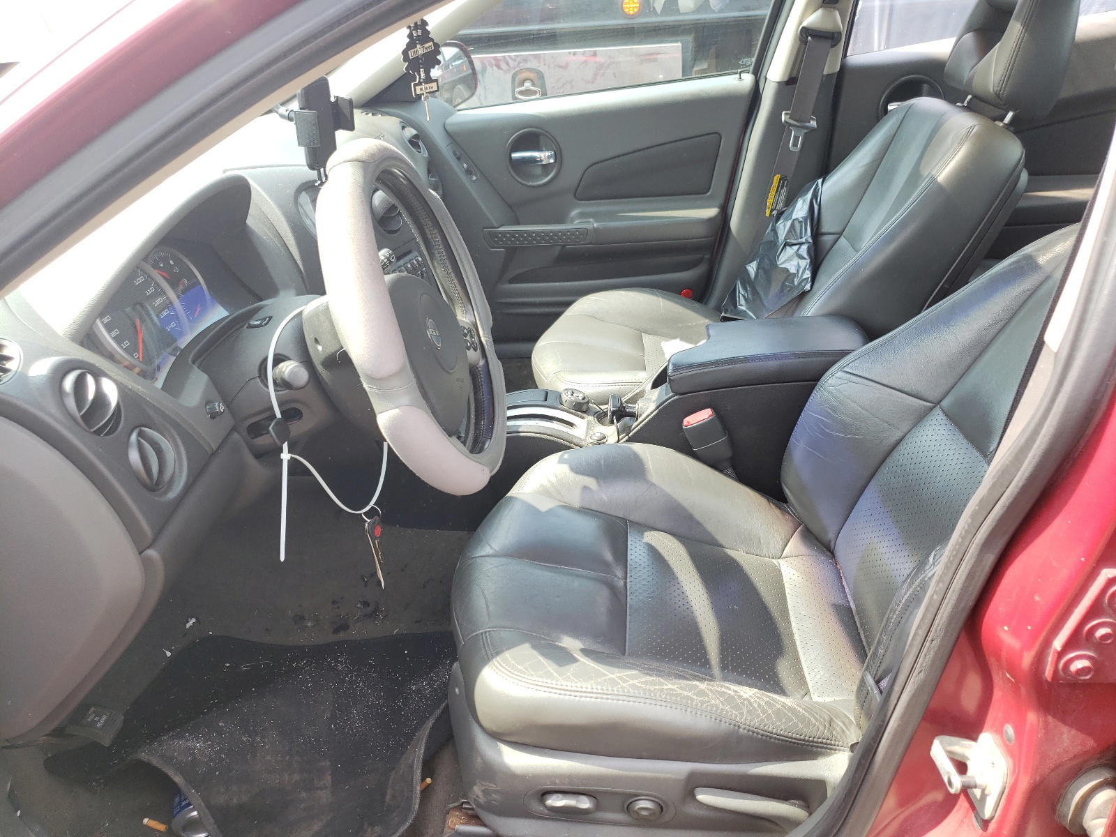Photo 5 from auction – 2004 PONTIAC GRAND PRIX with VIN 2G2WS522441288085