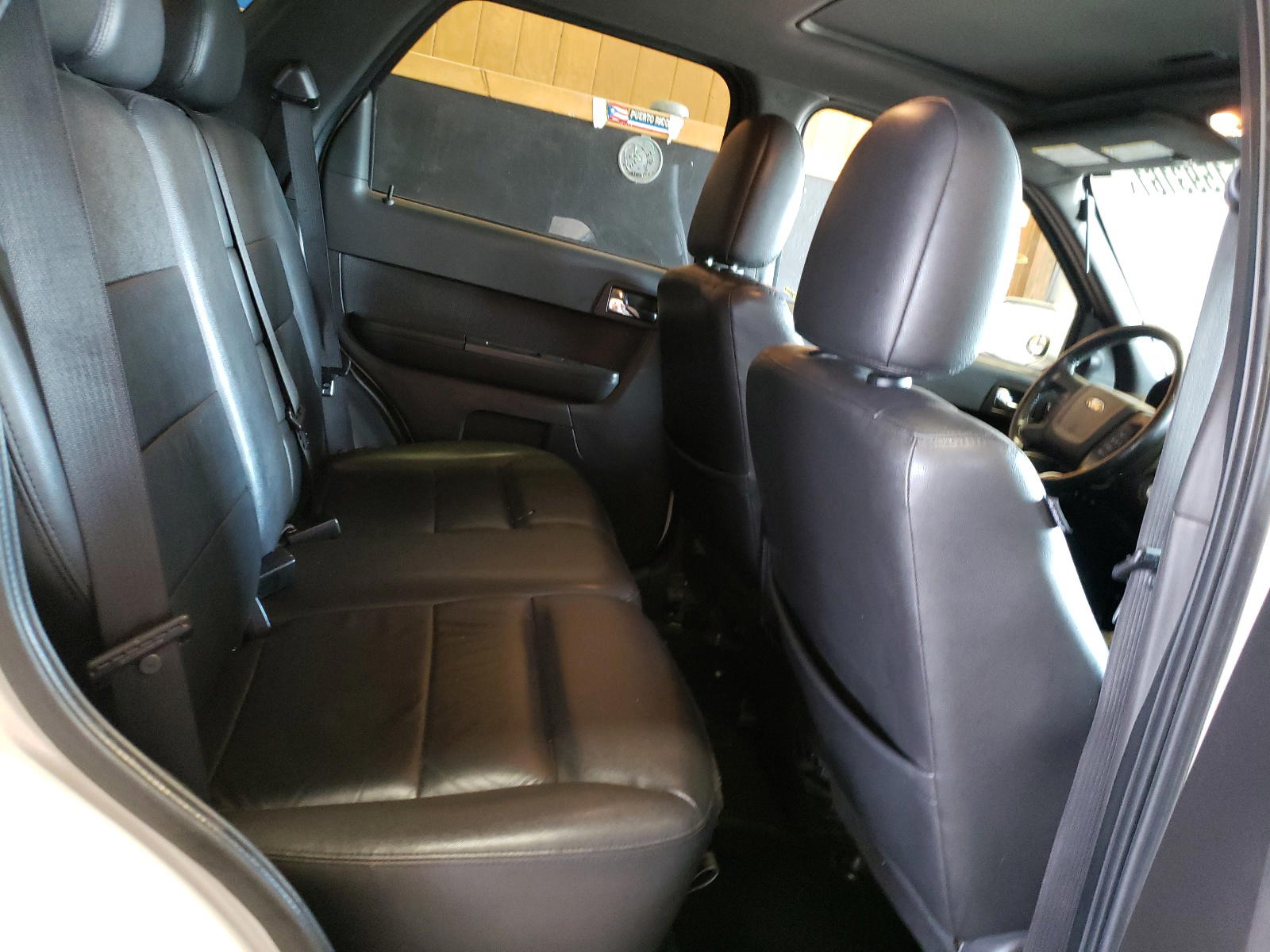 Photo 6 from auction – 2010 FORD ESCAPE LIM with VIN 1FMCU9E77AKA04947