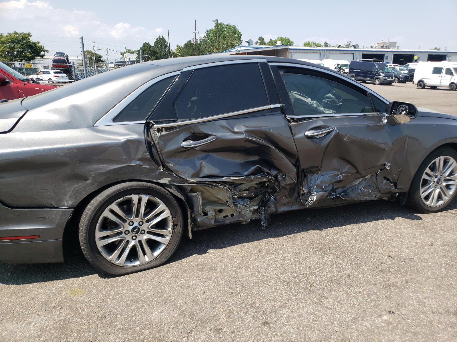 Photo 9 from auction – 2015 LINCOLN MKZ with VIN 3LN6L2JK0FR607064