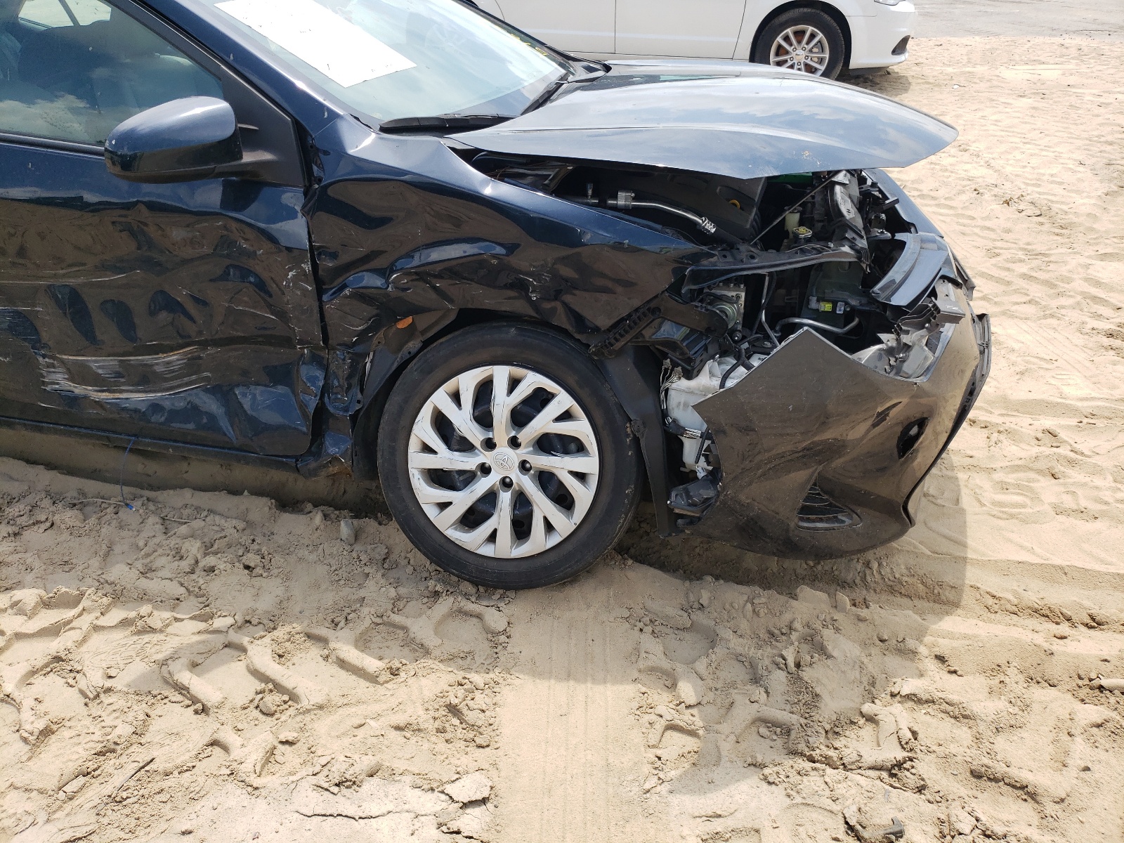 Photo 9 from auction – 2017 TOYOTA COROLLA L with VIN 2T1BURHE0HC792475