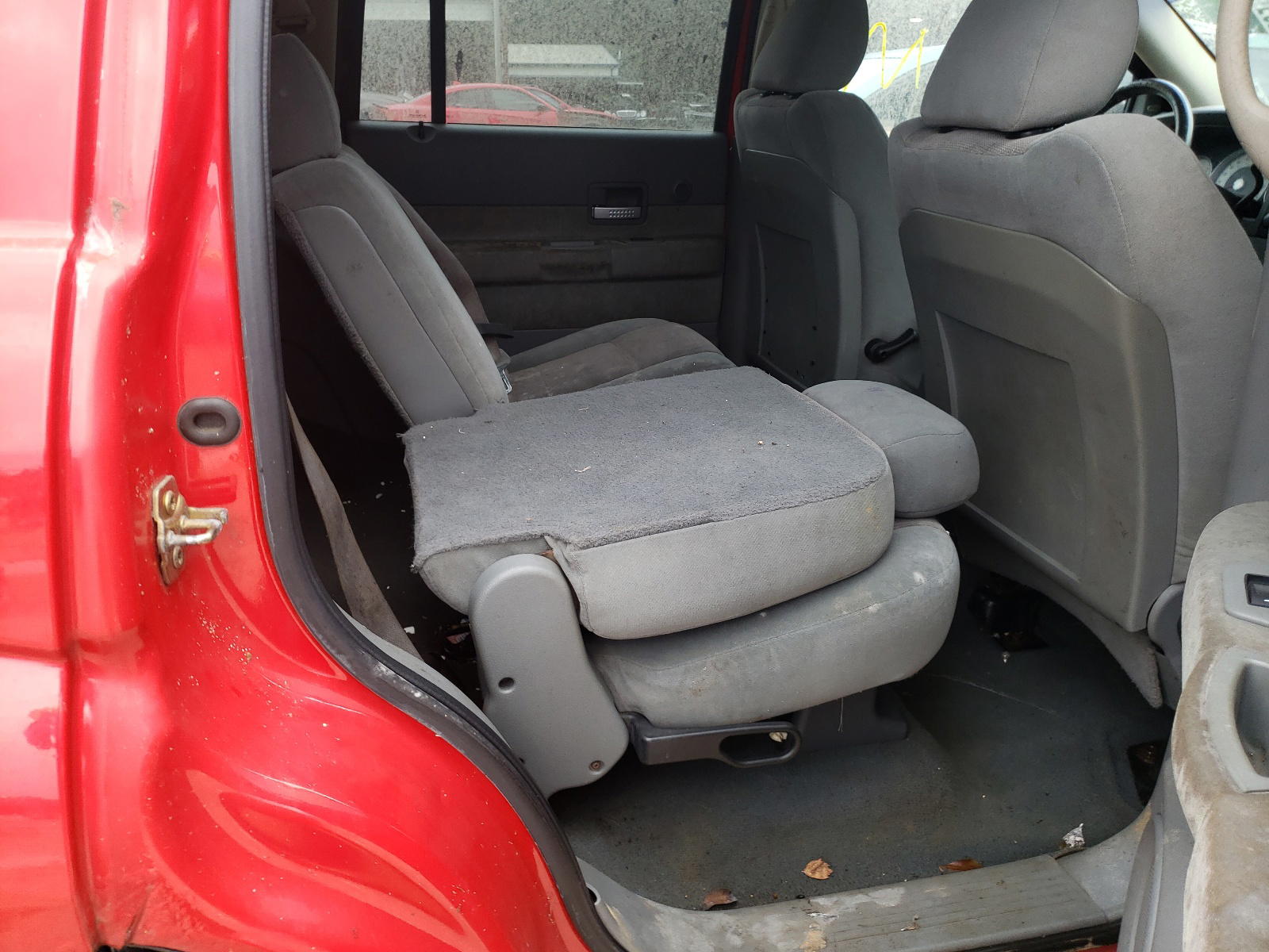 Photo 6 from auction – 2006 DODGE DURANGO SL with VIN 1D4HB48N96F170595