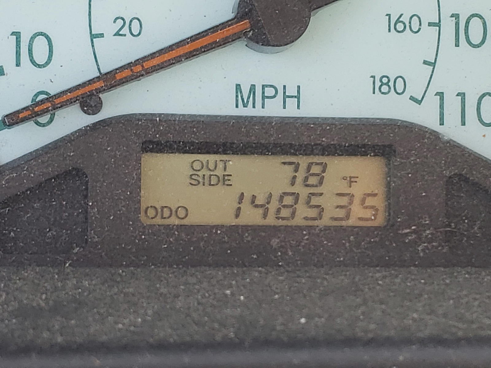 Photo 8 from auction – 2004 TOYOTA COROLLA CE with VIN JTDBR32E242032368