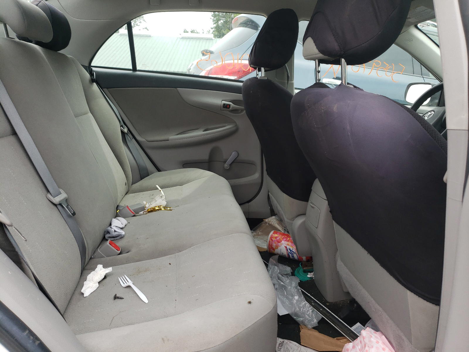 Photo 6 from auction – 2011 TOYOTA COROLLA BA with VIN 2T1BU4EE0BC697476