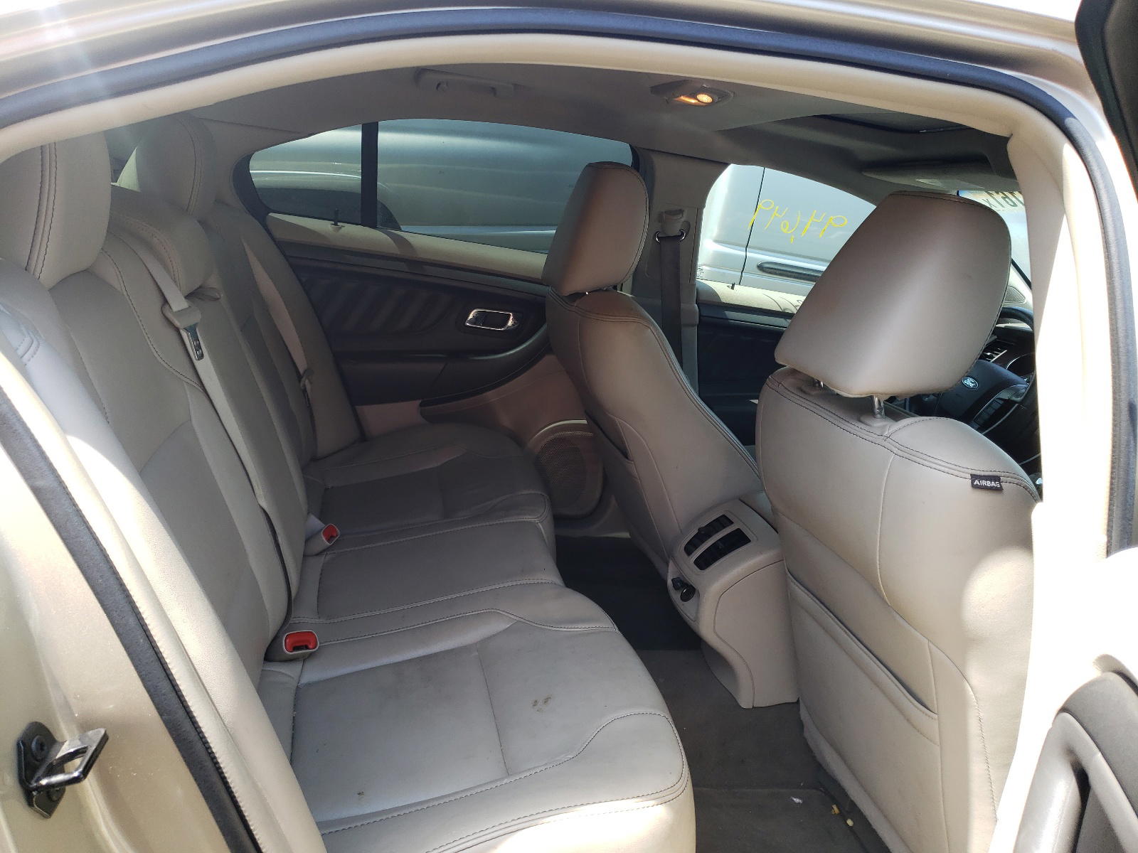 Photo 6 from auction – 2010 FORD TAURUS SEL with VIN 1FAHP2EW3AG150982