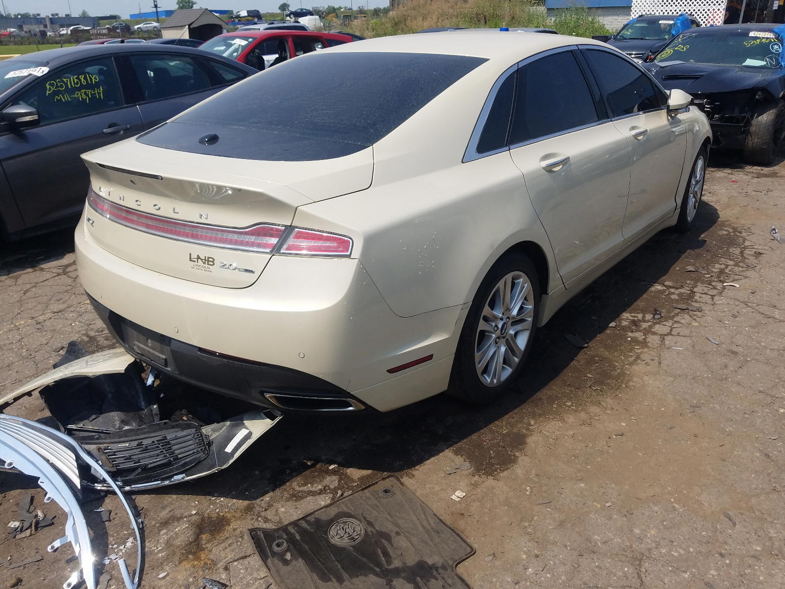 Photo 4 from auction – 2016 LINCOLN MKZ with VIN 3LN6L2G92GR612305