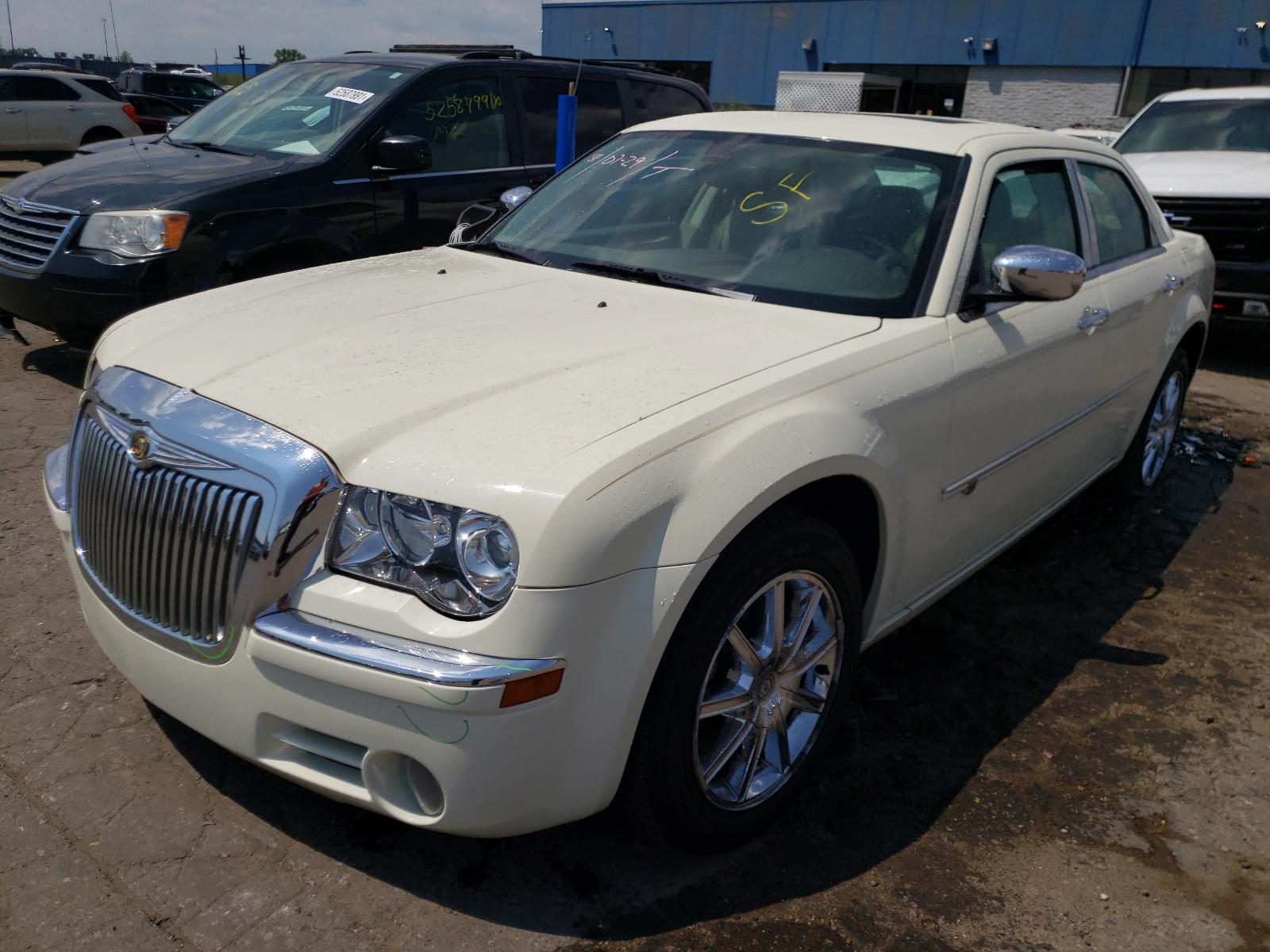 Photo 2 from auction – 2009 CHRYSLER 300C with VIN 2C3LK63T19H545394
