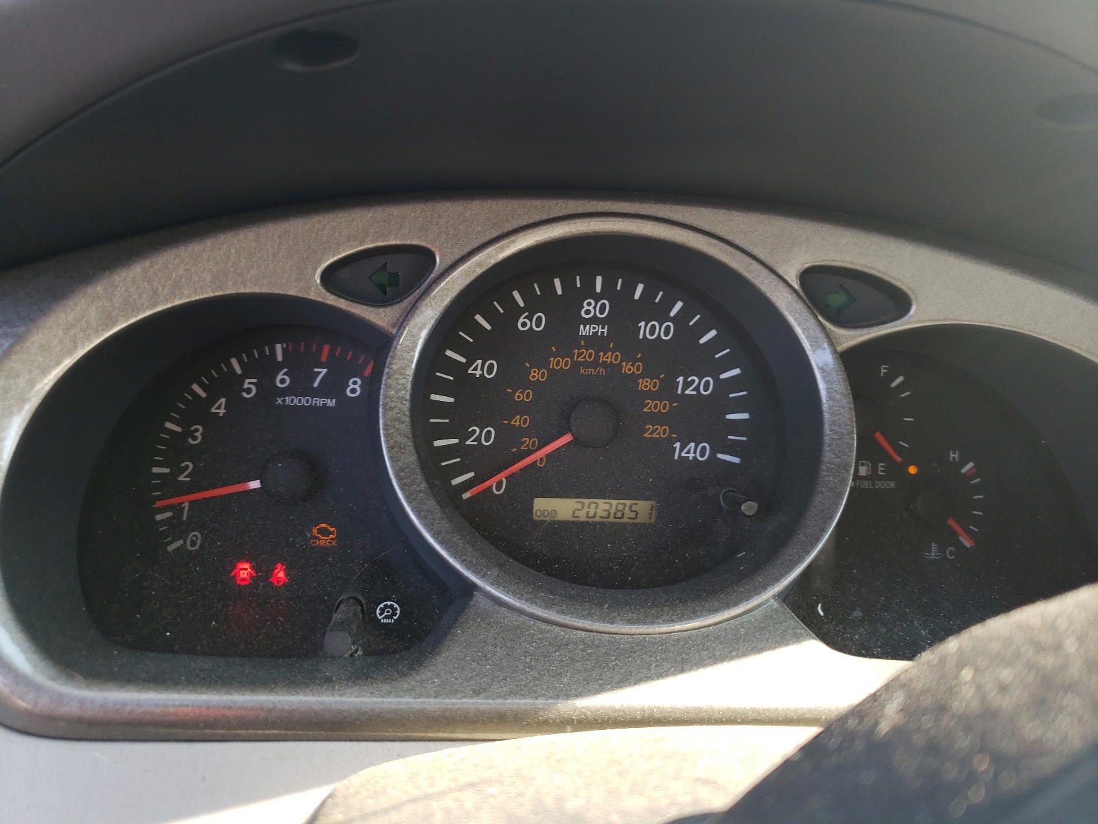 Photo 8 from auction – 2003 TOYOTA HIGHLANDER with VIN JTEGF21A430110274