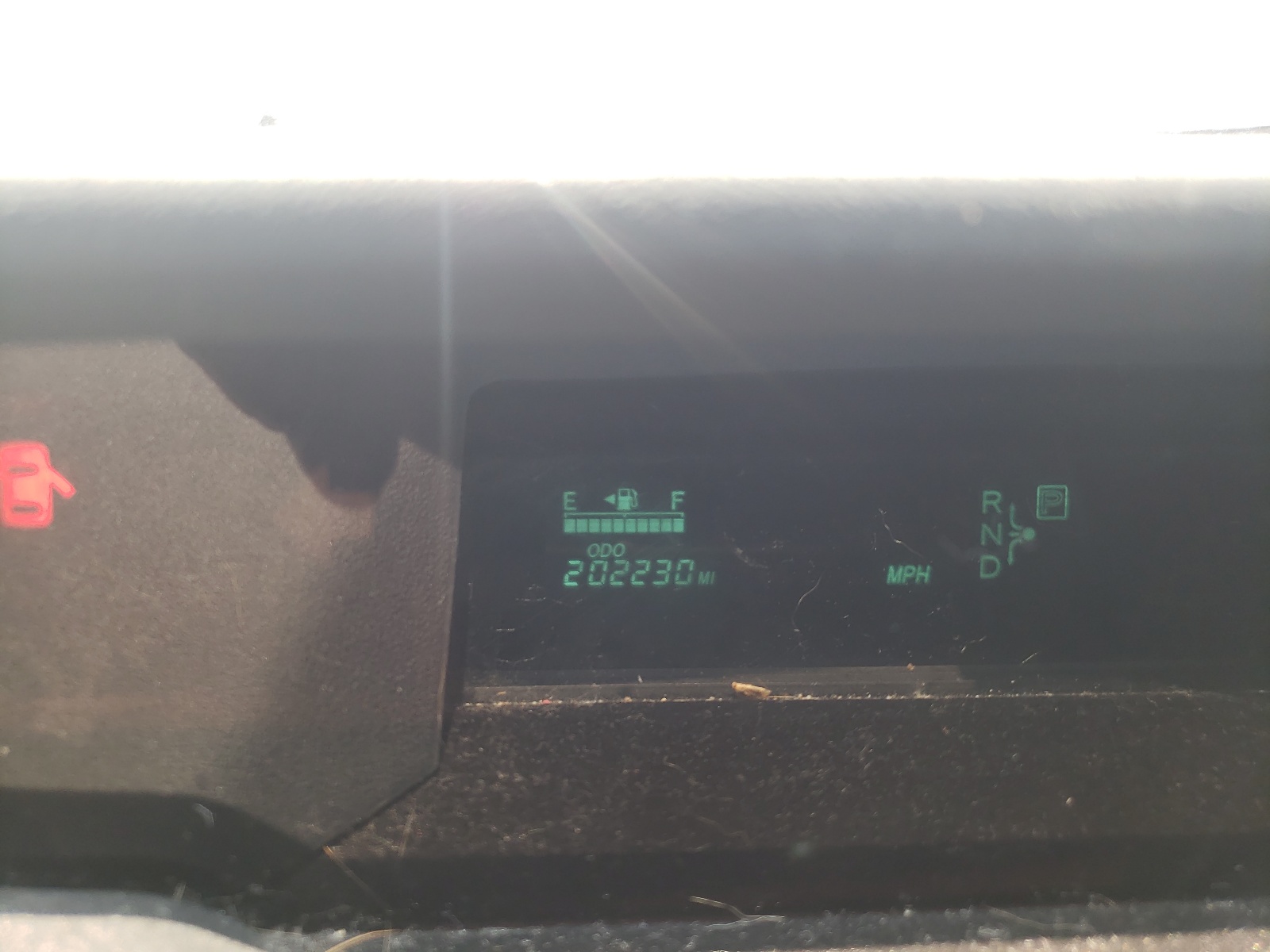 Photo 8 from auction – 2005 TOYOTA PRIUS with VIN JTDKB20U353126439