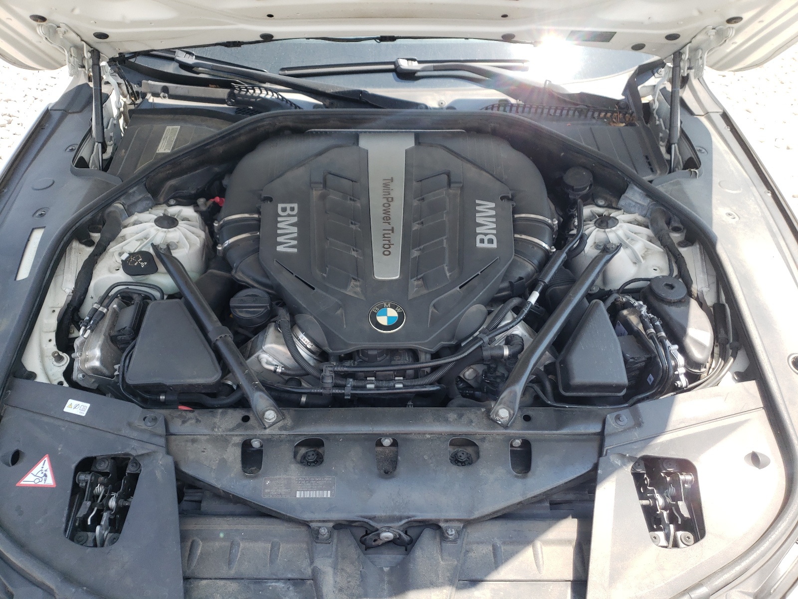 Photo 7 from auction – 2013 BMW 750 LXI with VIN WBAYF8C53DD140594