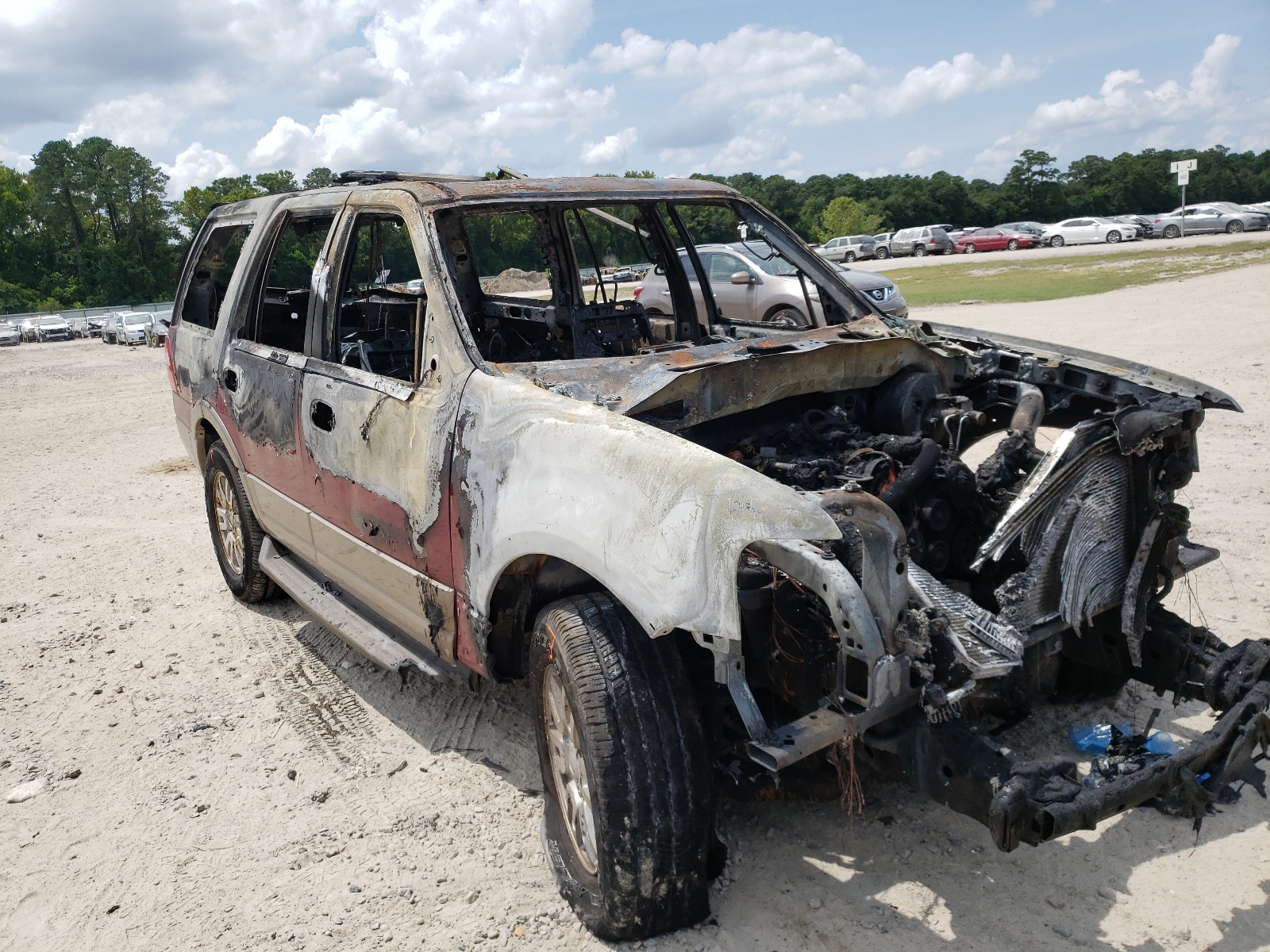 Photo 9 from auction – 2014 FORD EXPEDITION with VIN 1FMJU1H58EEF23061