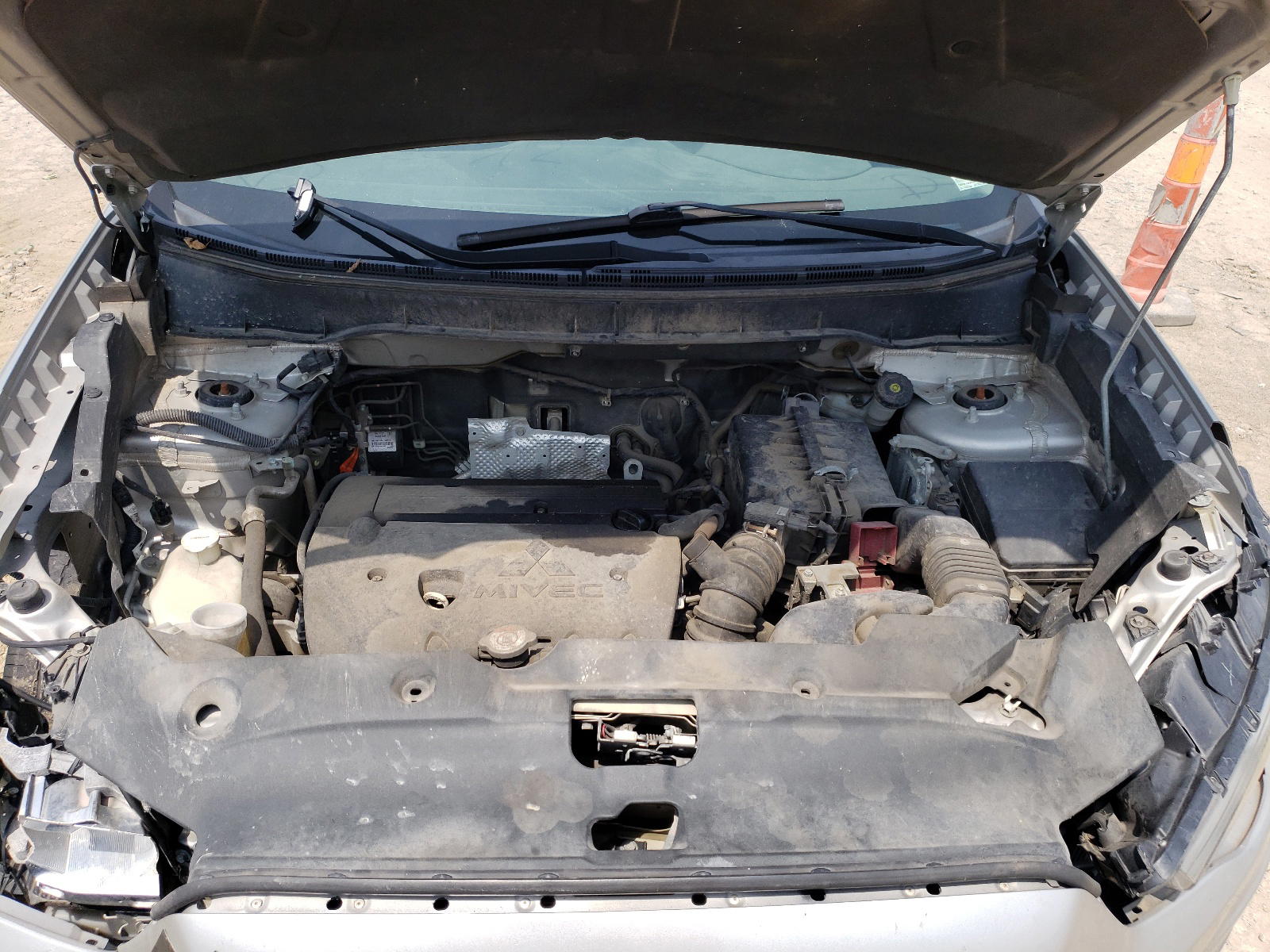 Photo 7 from auction – 2013 MITSUBISHI OUTLANDER with VIN 4A4AP3AU6DE020712
