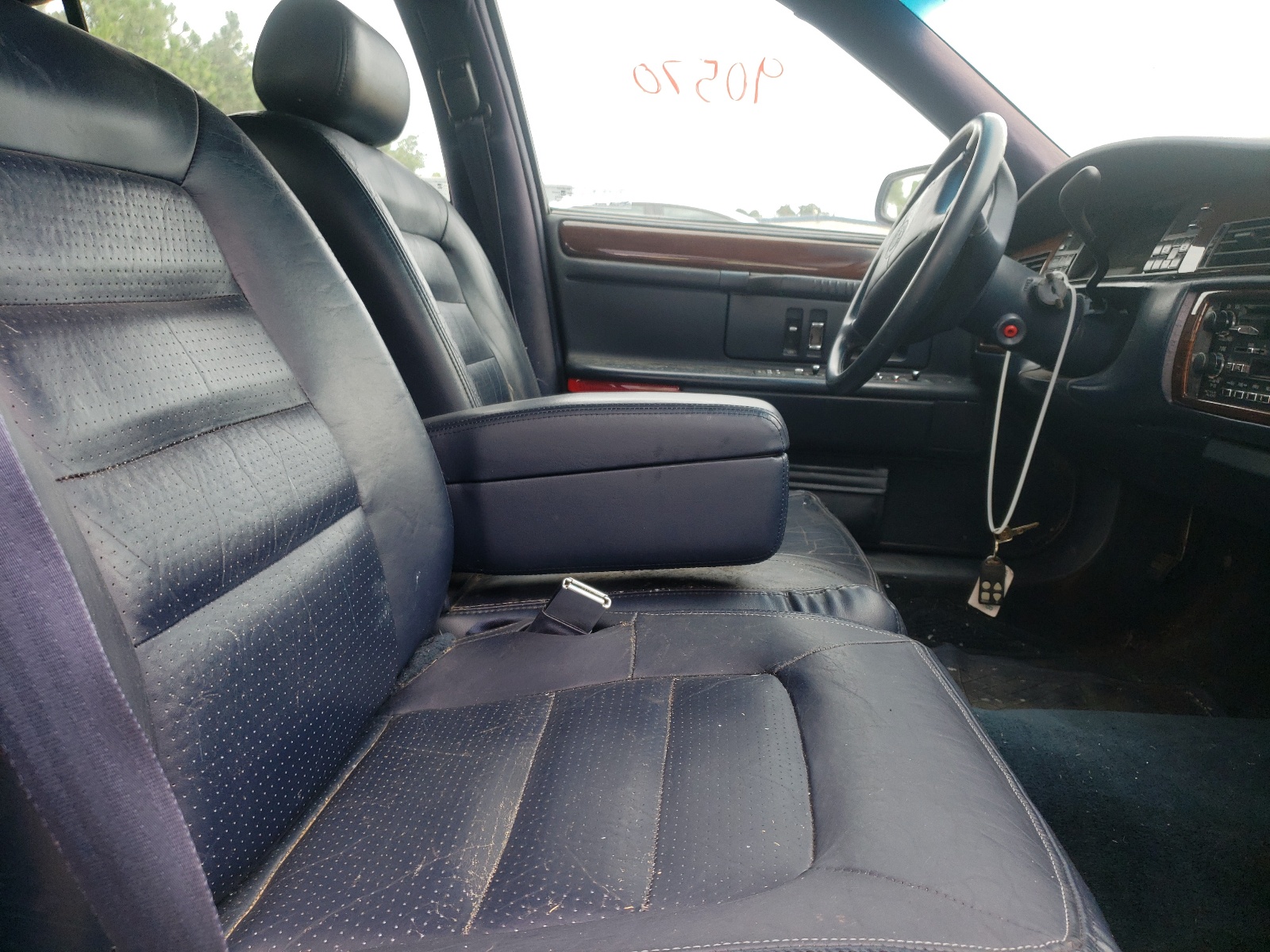 Zdjęcie 5 z aukcji – 1994 CADILLAC DEVILLE CO z VIN 1G6KF52Y4RU300303