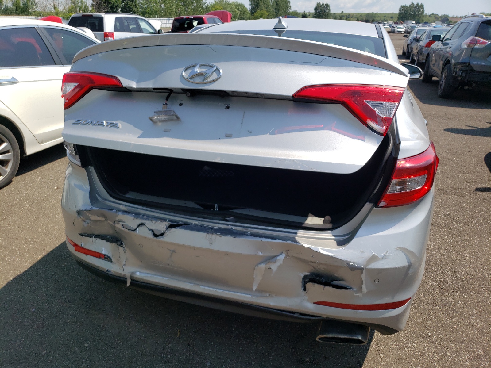 Photo 9 from auction – 2015 HYUNDAI SONATA SE with VIN 5NPE24AF2FH021499