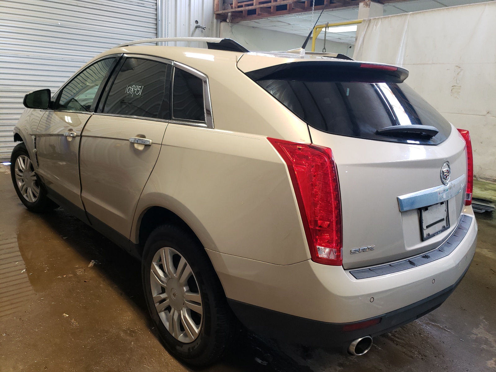 Photo 3 from auction – 2011 CADILLAC SRX LUXURY with VIN 3GYFNAEY7BS644522