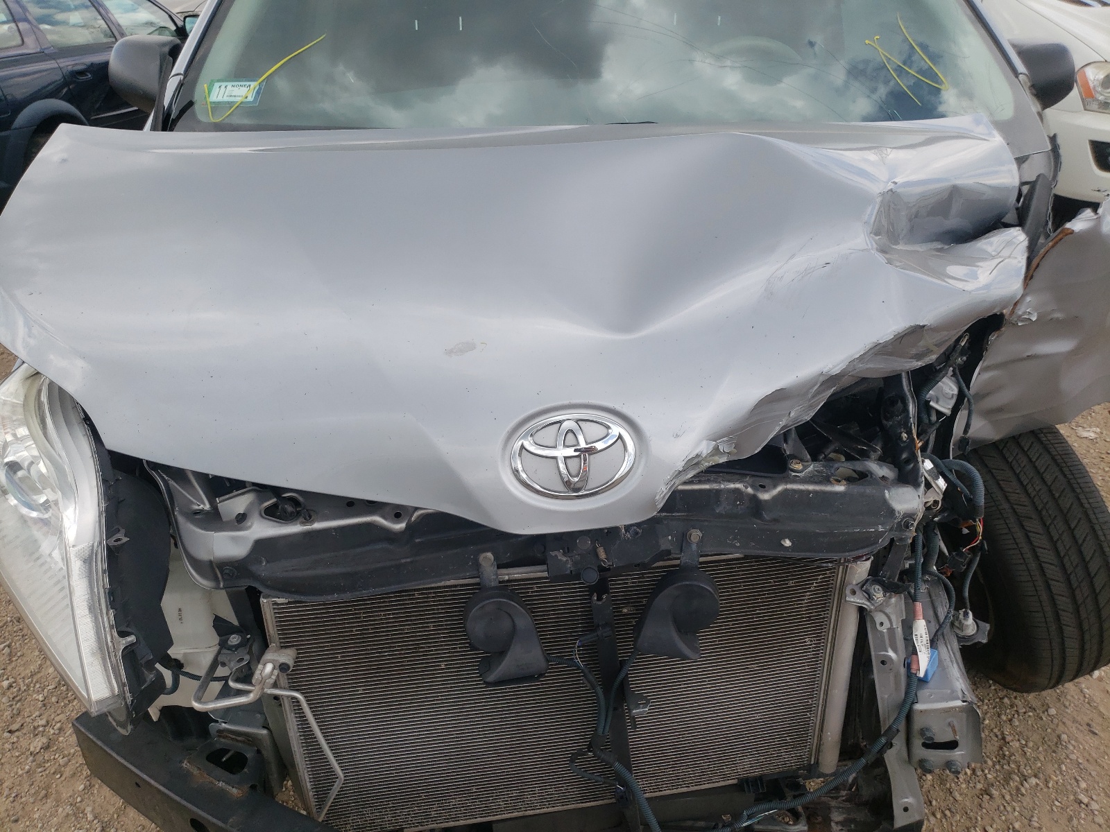 Photo 7 from auction – 2013 TOYOTA SIENNA with VIN 5TDZK3DCXDS374089