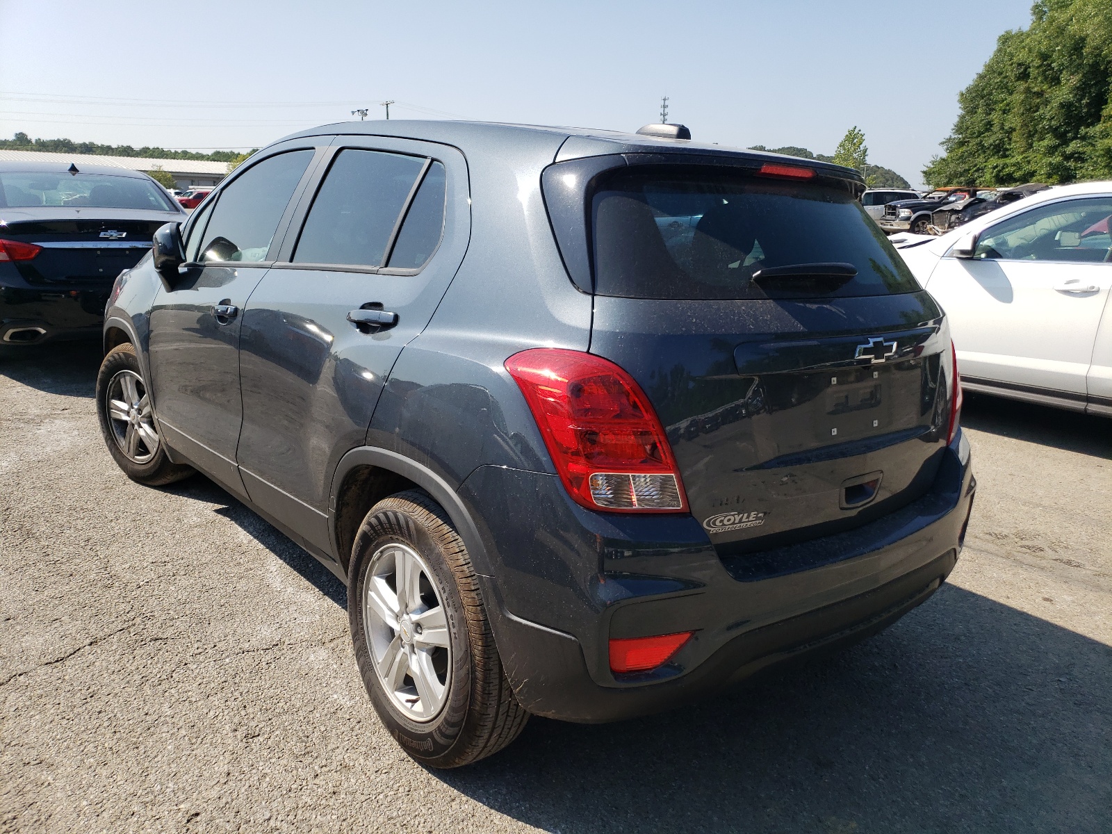 Photo 3 from auction – 2021 CHEVROLET TRAX LS with VIN KL7CJKSB1MB315837