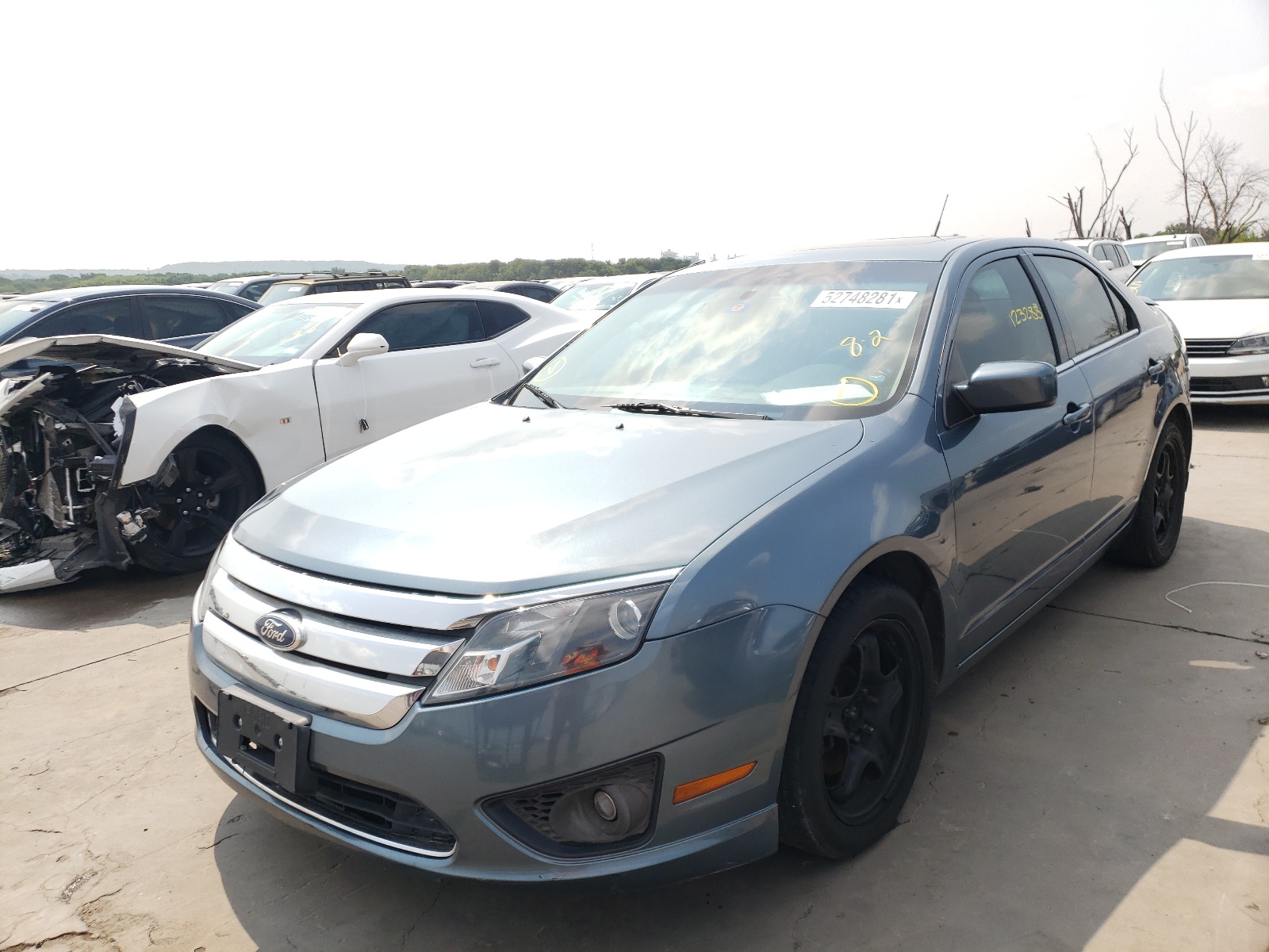 Photo 2 from auction – 2011 FORD FUSION SE with VIN 3FAHP0HA3BR184208