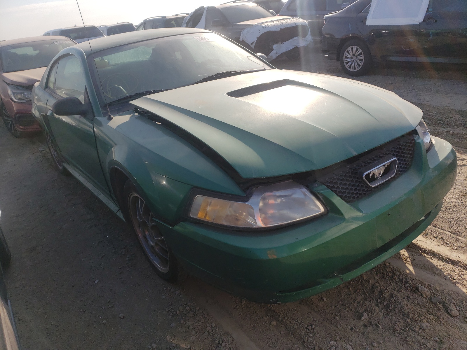 Zdjęcie 1 z aukcji – 2000 FORD MUSTANG z VIN 1FAFP4044YF184227