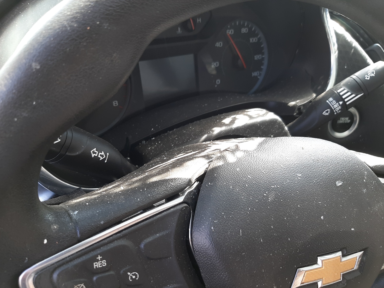 Photo 8 from auction – 2018 CHEVROLET MALIBU with VIN 1G1ZD5ST7JF138898