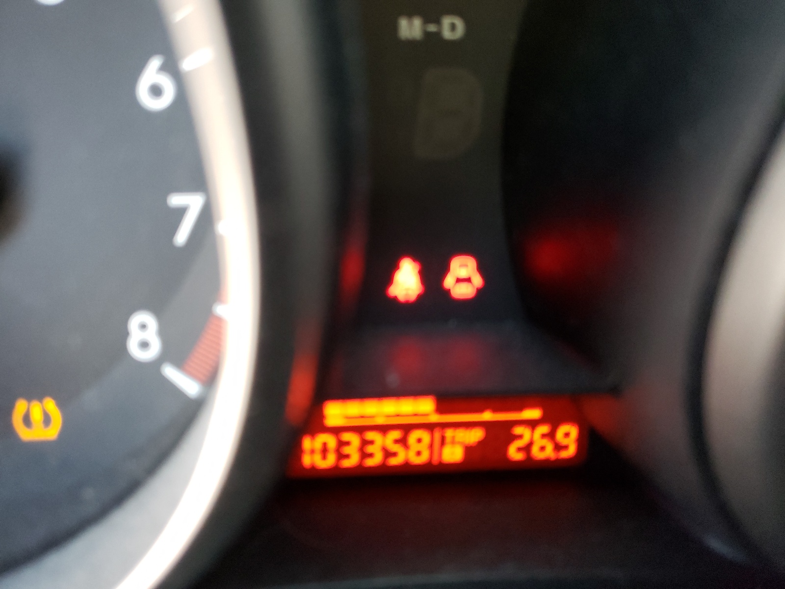 Photo 8 from auction – 2010 MAZDA 3 I with VIN JM1BL1SF2A1285822