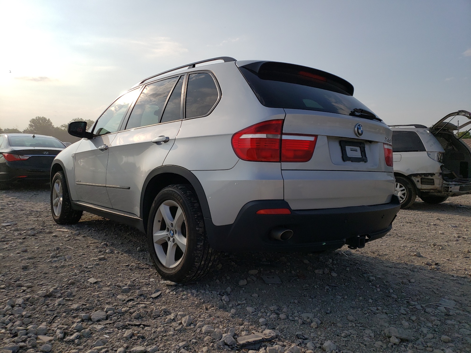Photo 3 from auction – 2009 BMW X5 XDRIVE3 with VIN 5UXFF03579LJ98442