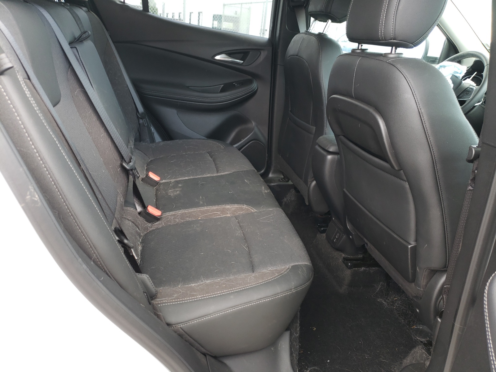 Photo 6 from auction – 2021 BUICK ENCORE GX with VIN KL4MMDSL5MB126153