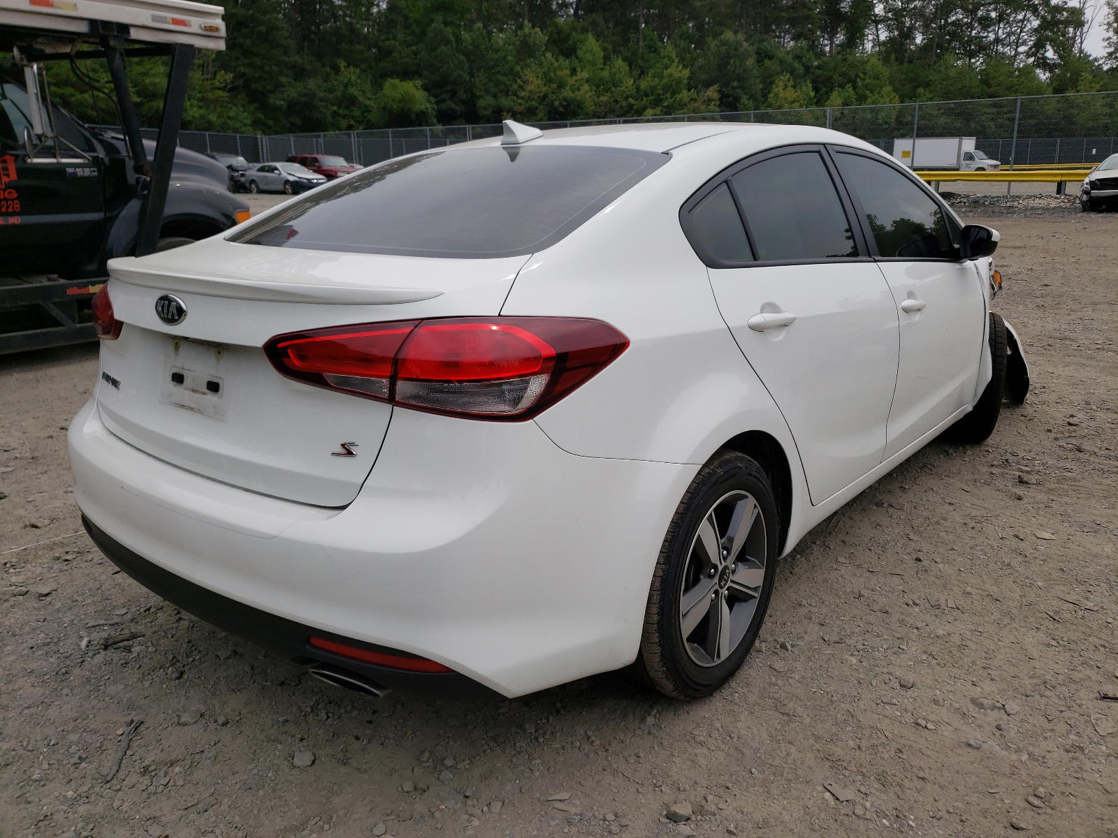 Photo 4 from auction – 2018 KIA FORTE LX with VIN 3KPFL4A74JE246790