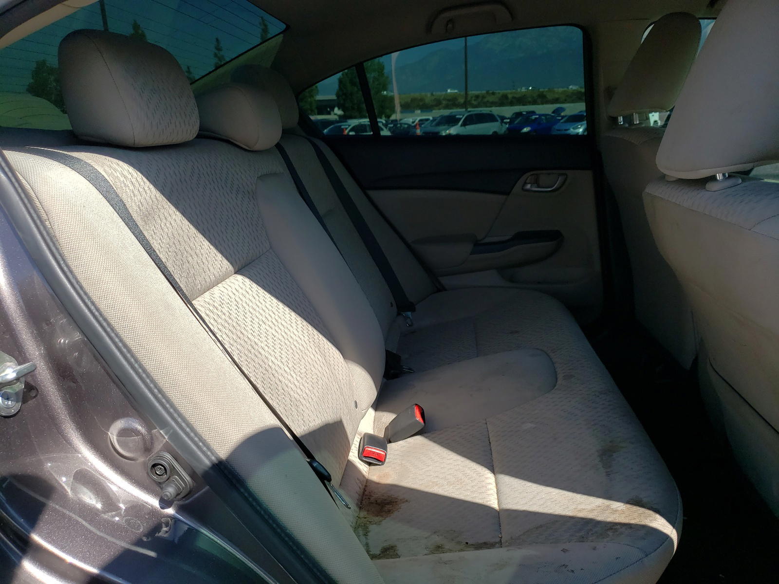 Photo 6 from auction – 2014 HONDA CIVIC LX with VIN 19XFB2F58EE228653