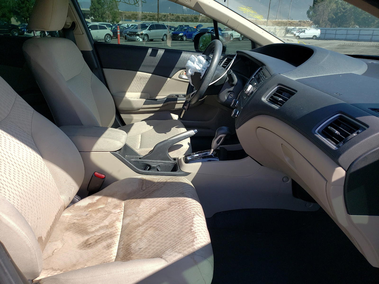 Photo 5 from auction – 2014 HONDA CIVIC LX with VIN 19XFB2F58EE228653