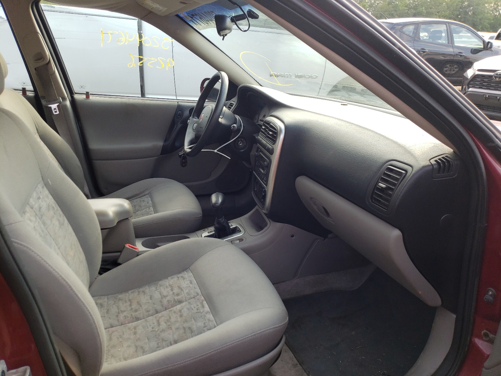 Photo 5 from auction – 2005 SATURN L300 with VIN 1G8JD54R45Y506108