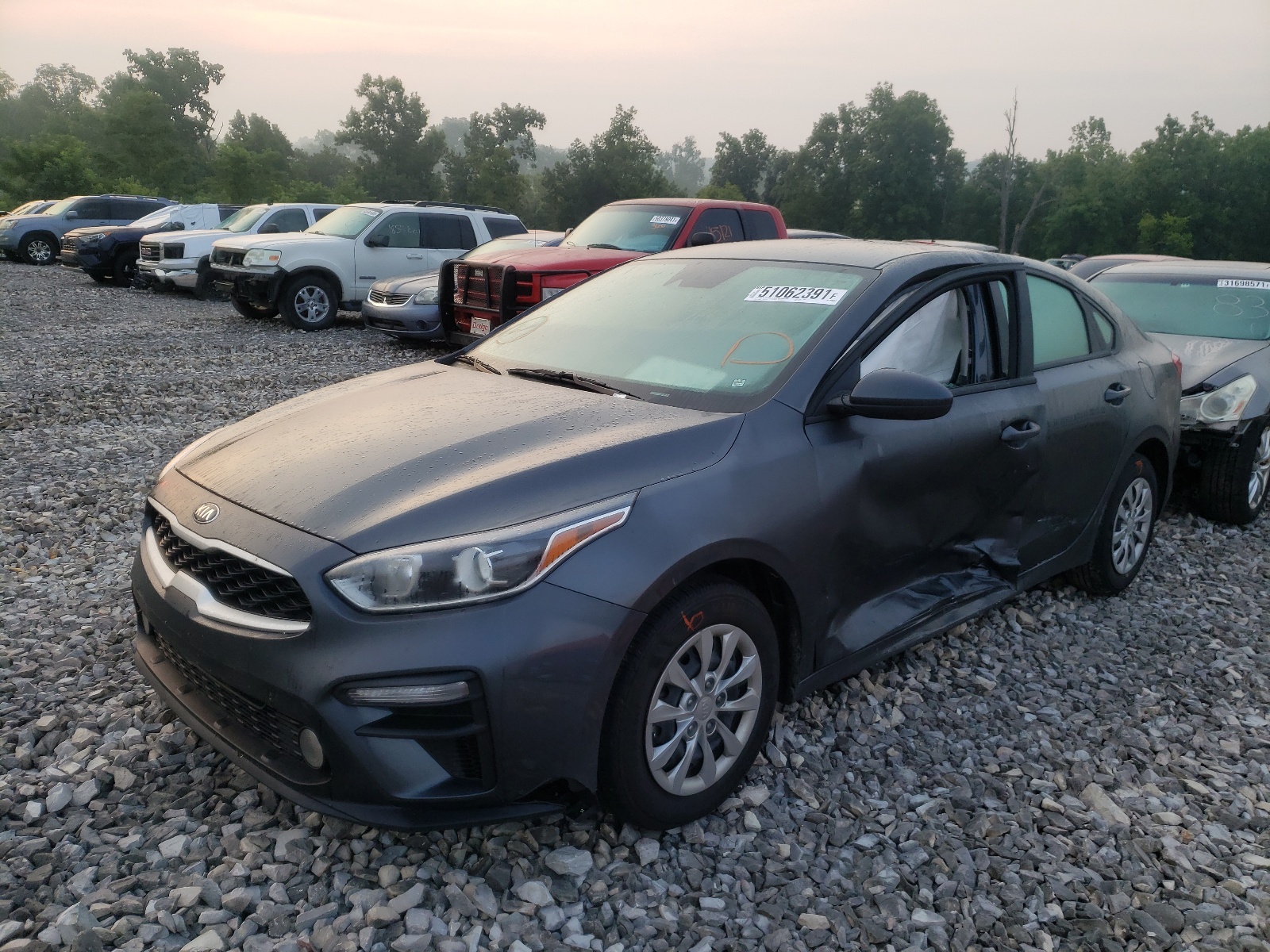 Photo 2 from auction – 2020 KIA FORTE FE with VIN 3KPF24AD6LE144337