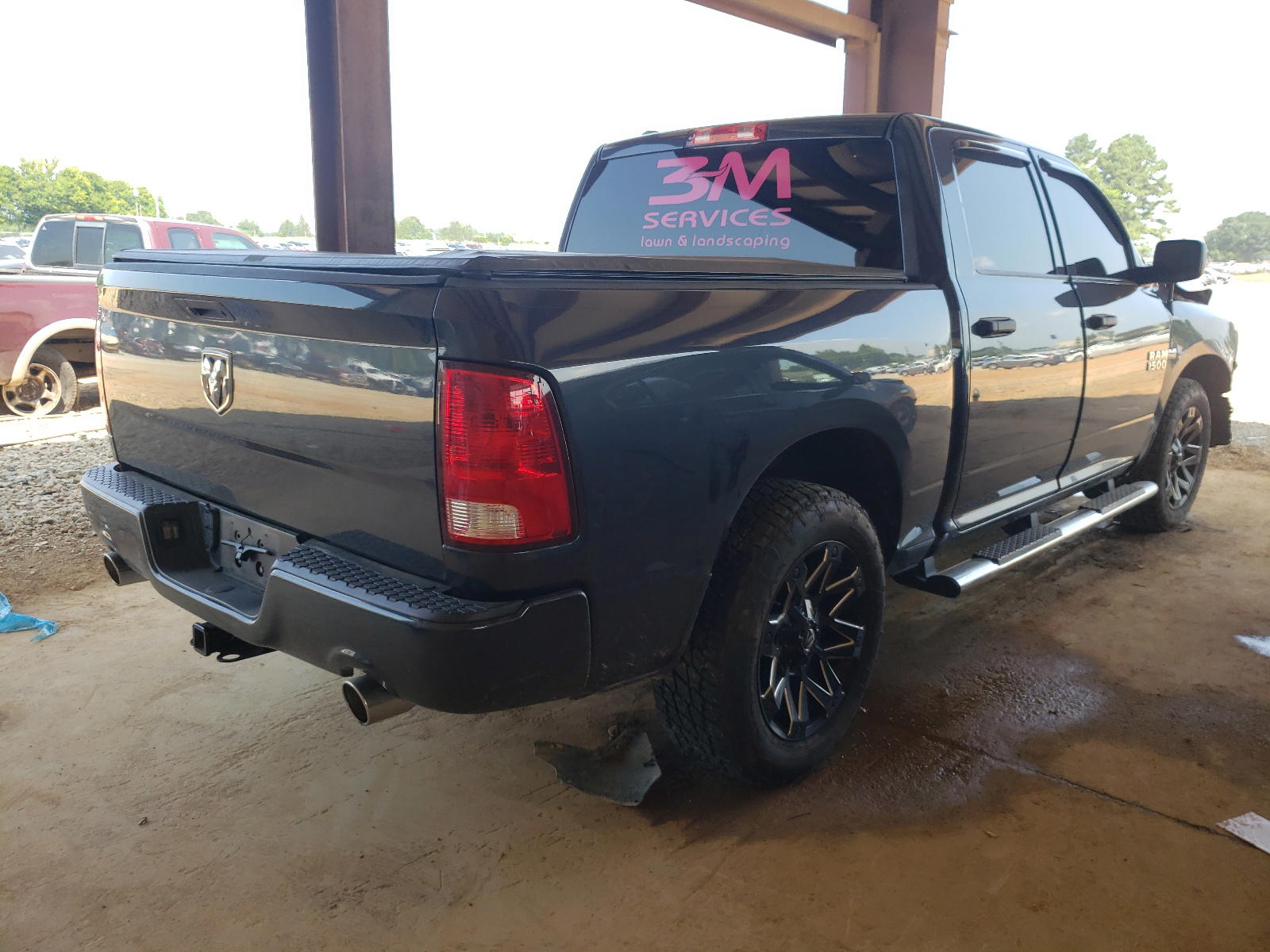 Photo 4 from auction – 2015 RAM 1500 ST with VIN 1C6RR6KT1FS608573