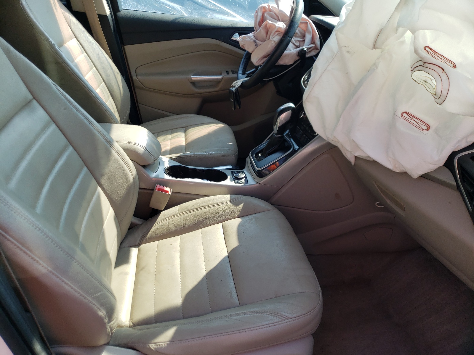 Photo 5 from auction – 2013 FORD ESCAPE SEL with VIN 1FMCU0HX8DUA85621