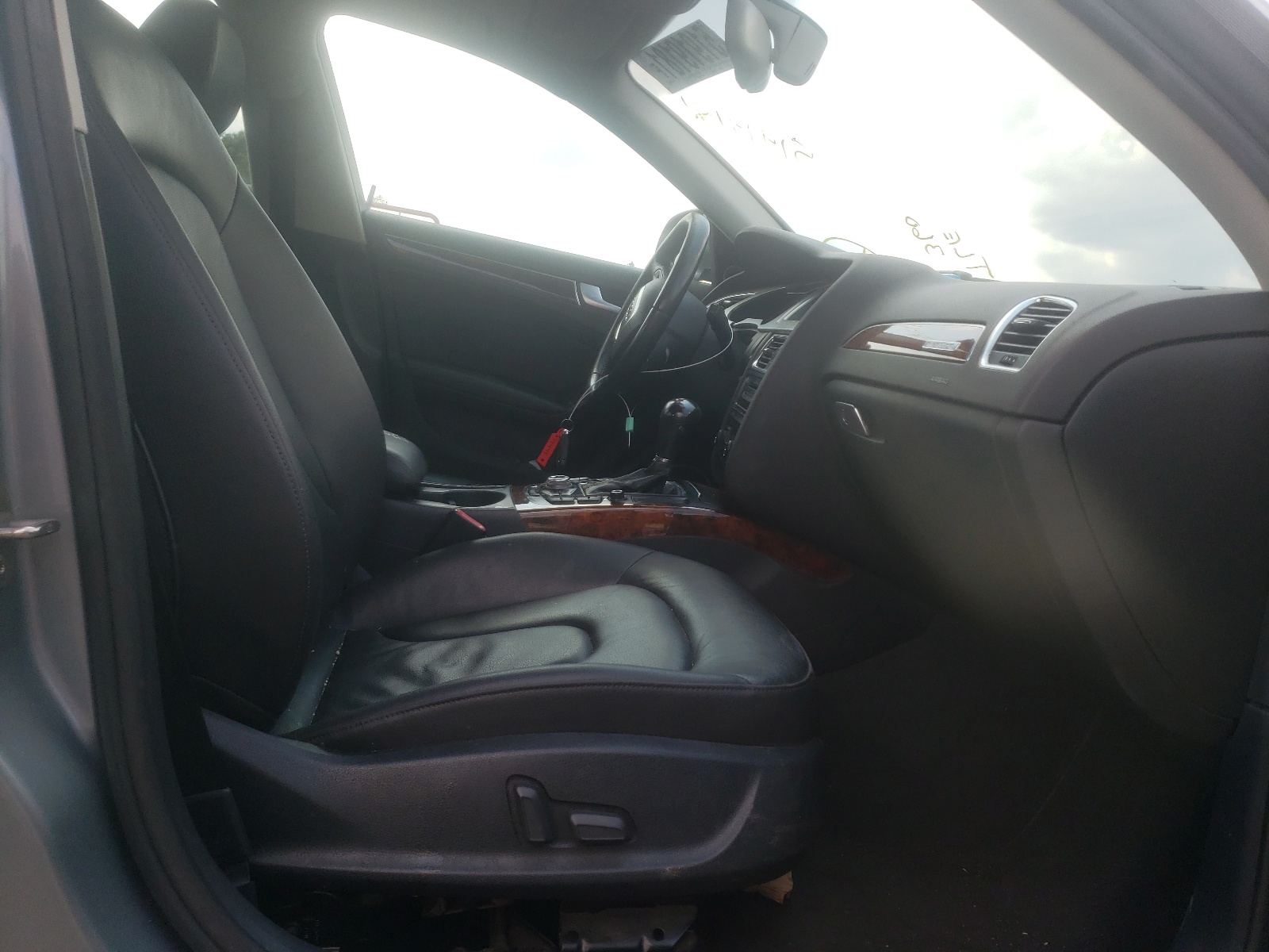 Photo 5 from auction – 2009 AUDI A4 PRESTIG with VIN WAUMK78K59A133951