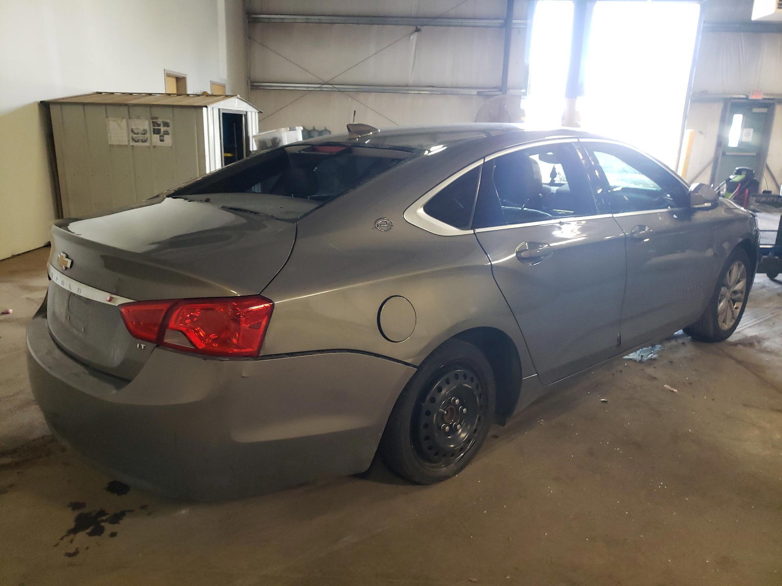 Photo 4 from auction – 2017 CHEVROLET IMPALA LT with VIN 2G1105SA2H9175304