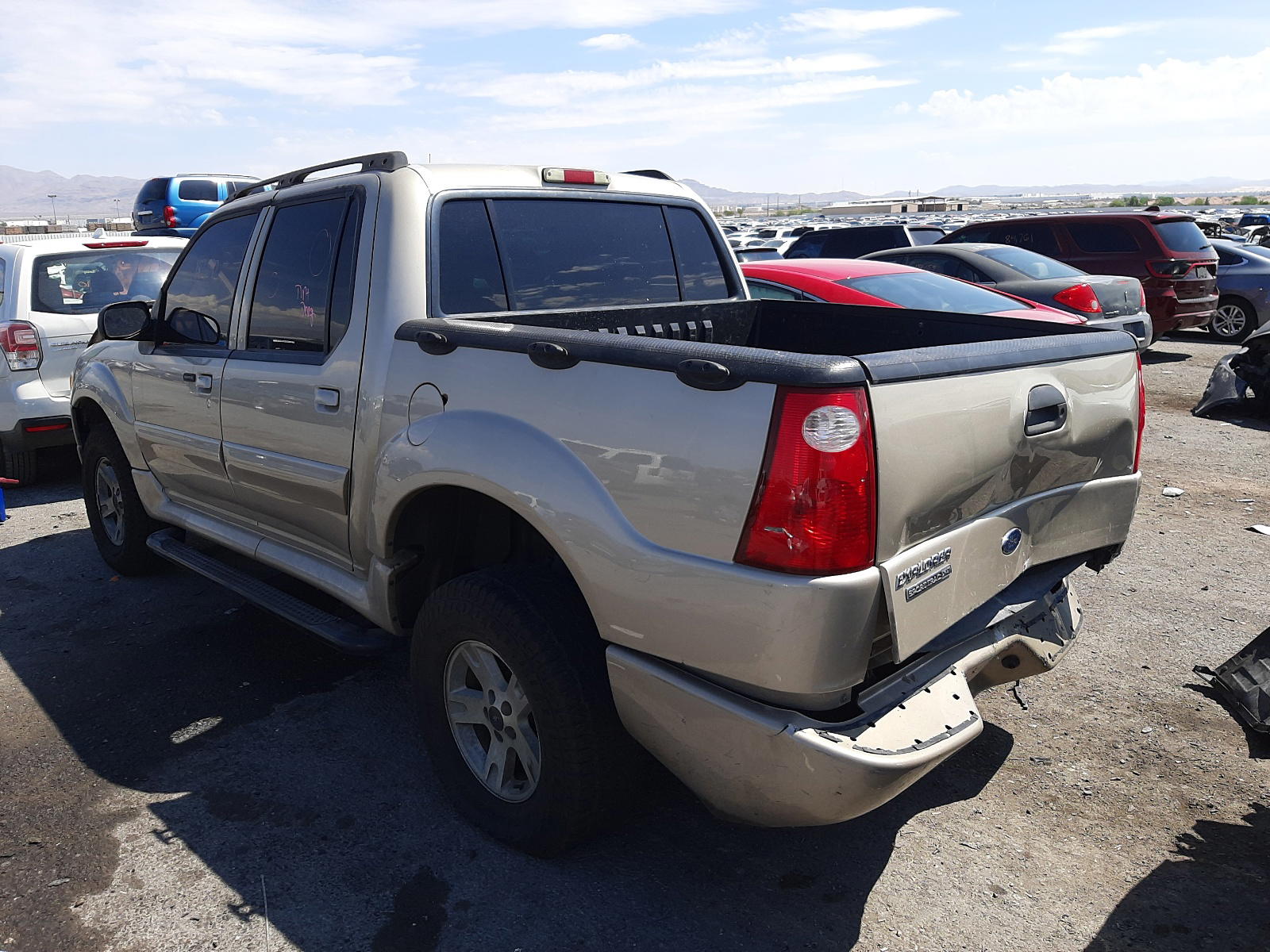 Photo 15 from auction – 2005 FORD EXPLORER S with VIN 1FMDU67K55UA48461
