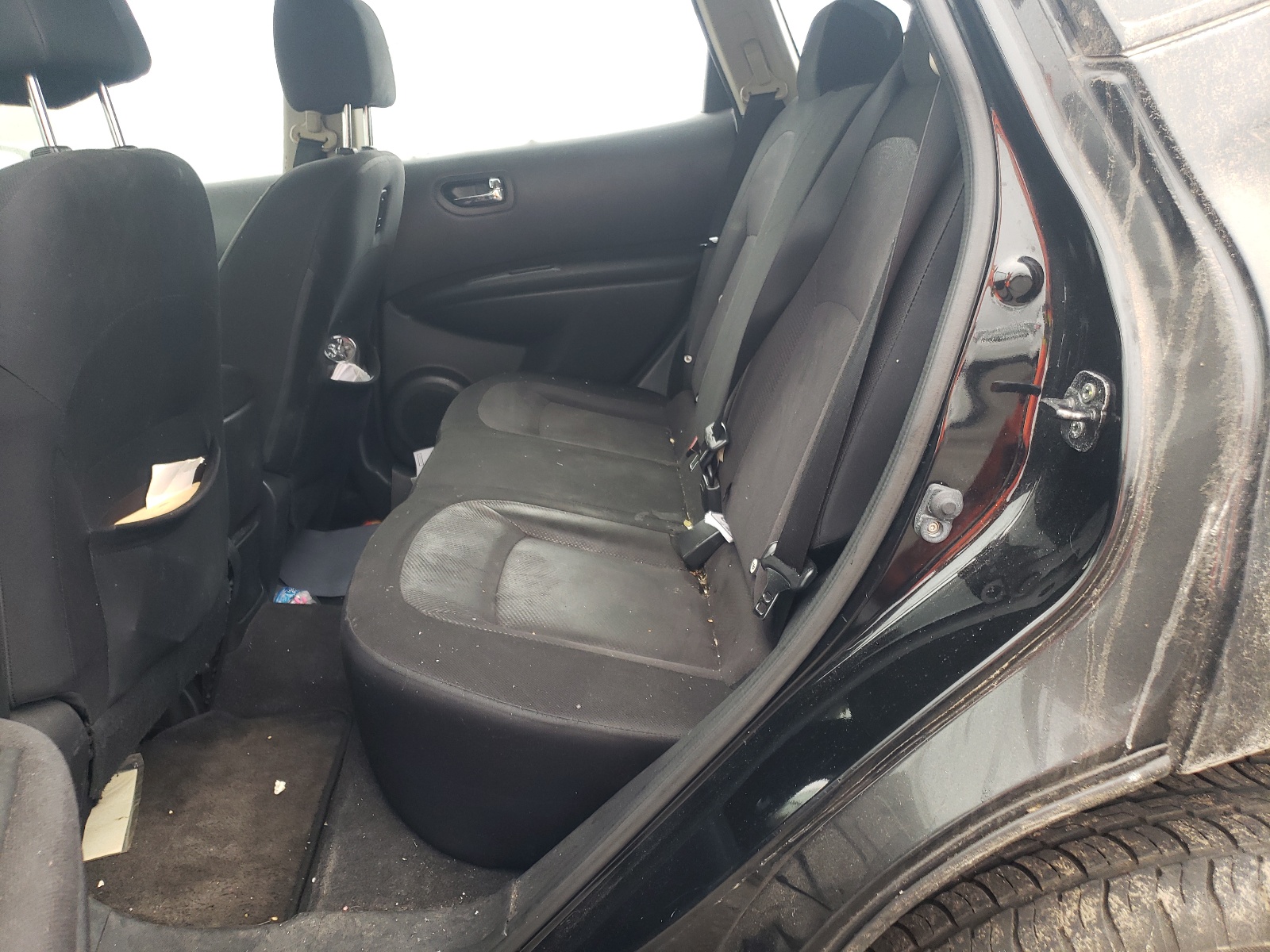 Photo 6 from auction – 2011 NISSAN ROGUE S with VIN JN8AS5MV4BW673931